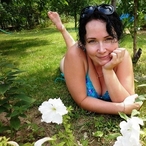 Lauralyne - Plan Q à Beauraing Profil de Lauralyne, 24 ans, Plan Q à Beauraing (Namur)